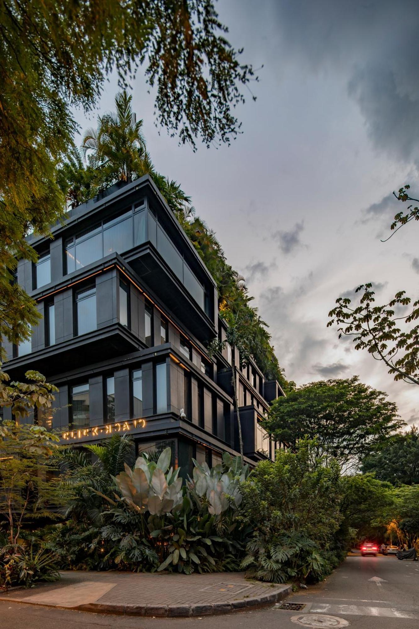 The Click Clack Hotel Medellín Exterior foto The Standard, Bangkok